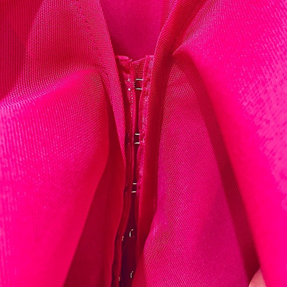 NWOT NINA RICCI SILK SLEEVELESS TOP / BLOUSE - Picture 5 of 11